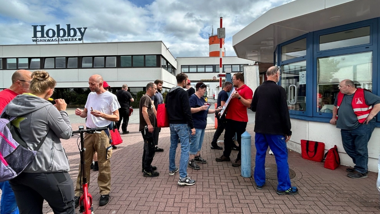 Hobby Eisaktion zur Tarifrunde 2025