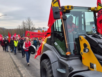 Warnstreik der Beschäftigten bei Mecalac