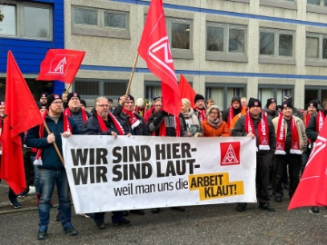 Protest gegen die Schließung von  Mecalac