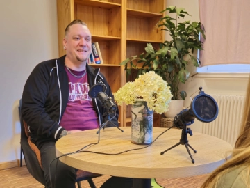 Podcastaufnahme mit deutlichen Worten gegen Rechts