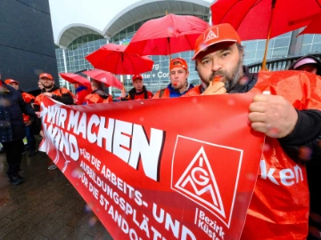 Erfolgreiche Urabstimmung bei Vestas: Große Mehrheit für unbefristeten Arbeitskampf