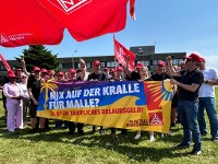 Zeit für tarifliches Urlaubsgeld